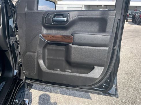 Used 2021 GMC Sierra 1500 SLT image 21