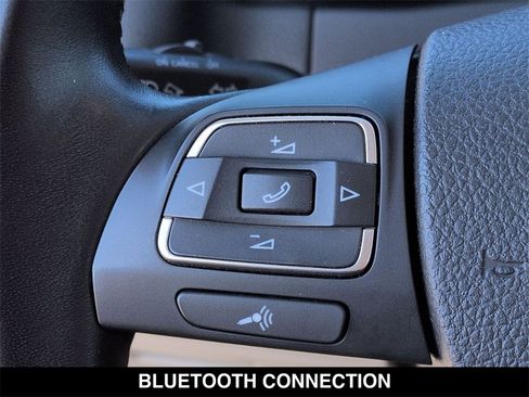 Used 2014 Volkswagen Tiguan SE image 7