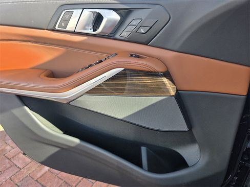 Used 2024 BMW X5 xDrive40i w/ M Sport Package image 23