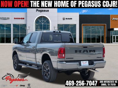 New 2026 RAM 2500 Laramie w/ Night Edition AWD/4WD image 4