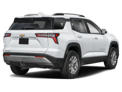Used 2025 Chevrolet Equinox LT w/ Convenience Package II FWD image 5