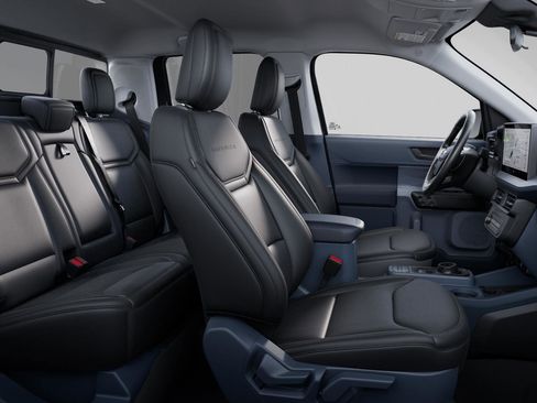 New 2025 Ford Maverick Lariat w/ Black Appearance Package image 6