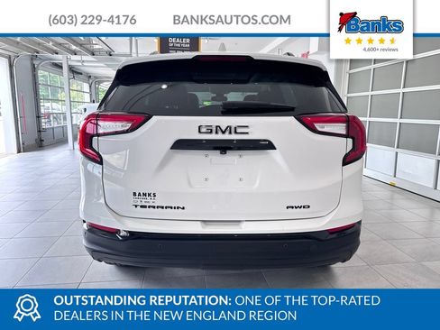 Certified 2024 GMC Terrain SLT w/ Elevation Edition AWD/4WD image 7