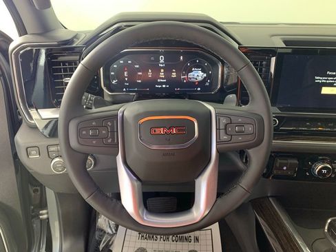 New 2026 GMC Sierra 1500 Elevation image 15