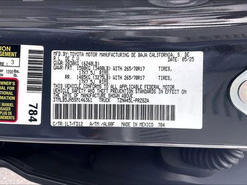 Used 2025 Toyota Tacoma TRD Off-Road AWD/4WD image 34