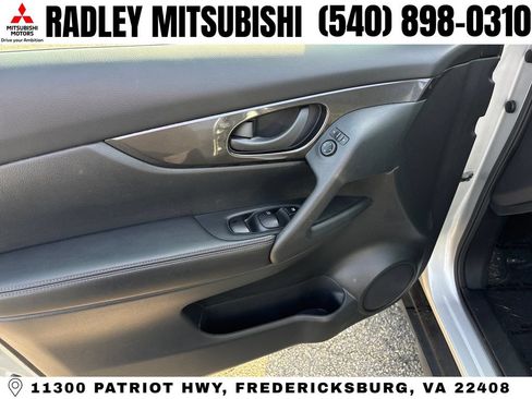 Used 2020 Nissan Rogue S AWD/4WD image 5