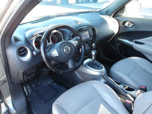 Used 2011 Nissan Juke SV FWD image 10
