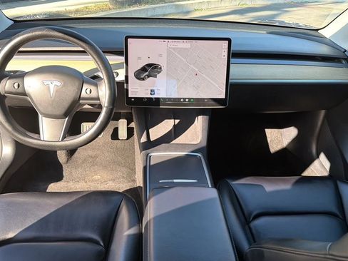 Used 2021 Tesla Model 3 Standard Range Plus RWD image 28