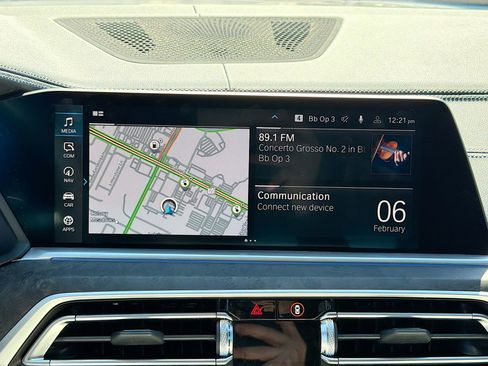 Used 2023 BMW X5 xDrive45e w/ Executive Package image 33