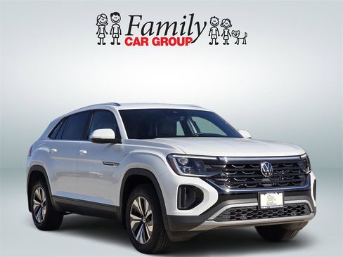 New 2026 Volkswagen Atlas Cross Sport SE image 2