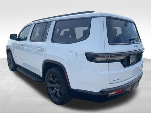 New 2026 Jeep Grand Wagoneer Limited AWD/4WD image 3