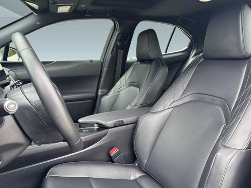 Certified 2025 Lexus UX 300h FWD image 21
