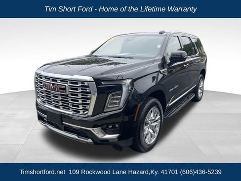 Used 2025 GMC Yukon Denali AWD/4WD image 3