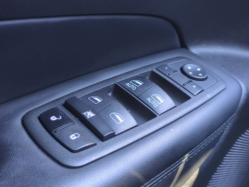 Certified 2022 Jeep Grand Cherokee Limited w/ Tech Group image 27