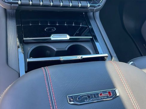 New 2026 GMC Yukon AT4 Ultimate AWD/4WD image 23