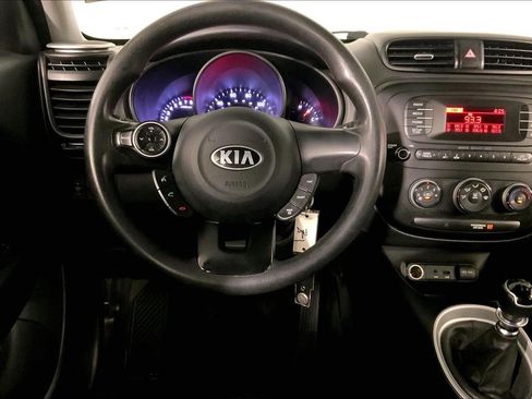 Used 2014 Kia Soul FWD image 5
