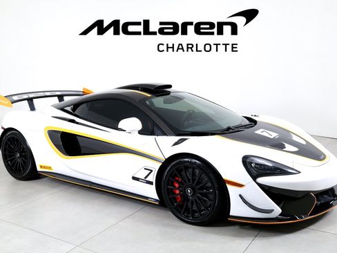 Used 2020 McLaren 620R RWD image 2