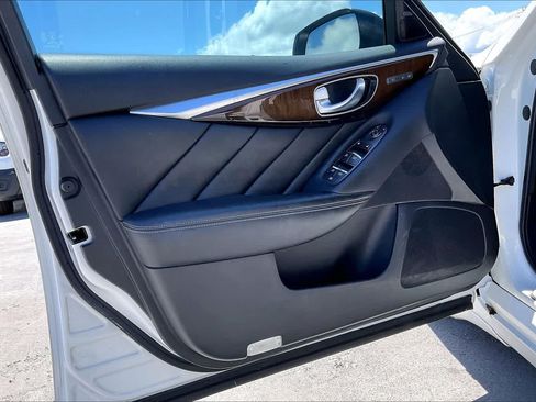 Used 2014 INFINITI Q50 Premium w/ Technology Package RWD image 27