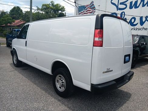 Used 2023 Chevrolet Express 2500 Work Van 3D Cargo Van w/ Driver Convenience Package image 17