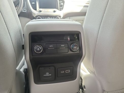 Used 2023 GMC Acadia SLE w/ Driver Convenience Package AWD/4WD image 36