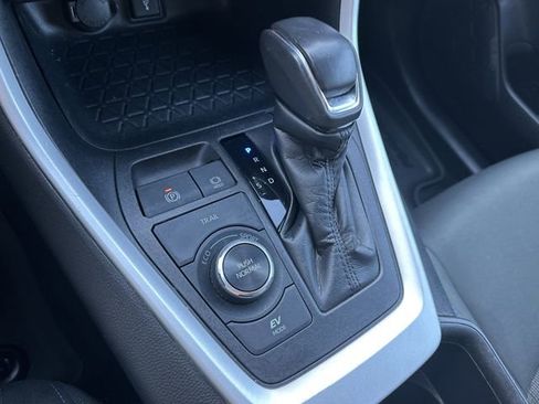 Certified 2022 Toyota RAV4 SE image 20