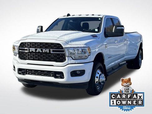 Used 2024 RAM 3500 Big Horn w/ Sport Appearance Package image 8