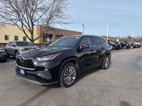 Used 2020 Toyota Highlander Platinum image 8