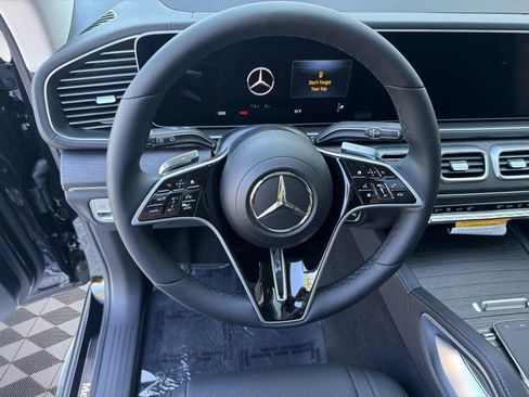 Used 2026 Mercedes-Benz GLS 450 4MATIC image 15