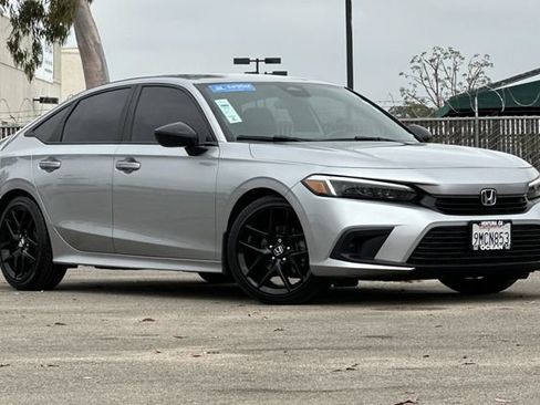 Used 2024 Honda Civic Sport image 2