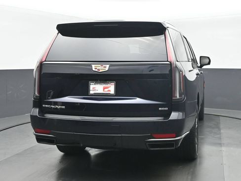 Used 2023 Cadillac Escalade Sport w/ Touring Package AWD/4WD image 4