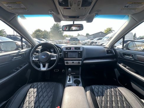 Used 2016 Subaru Outback 3.6R Limited AWD/4WD image 7