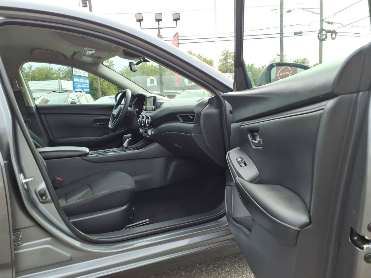 Used 2025 Nissan Sentra S FWD image 15
