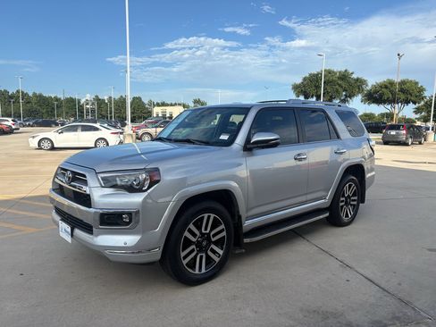 Used 2023 Toyota 4Runner Limited AWD/4WD image 4