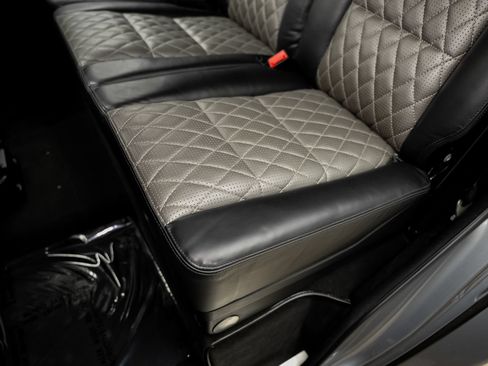 Used 2015 Mercedes-Benz G 63 AMG 4MATIC image 43