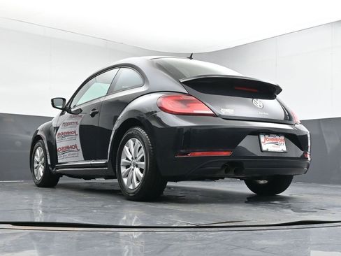 Used 2019 Volkswagen Beetle 2.0T S image 36