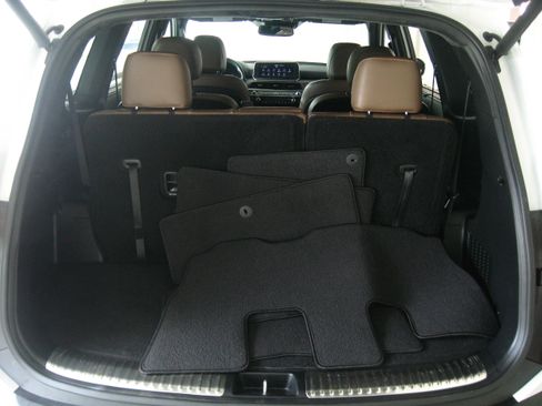 Certified 2022 Kia Telluride SX w/ SX Prestige Package image 20