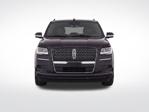 Used 2023 Lincoln Navigator Reserve AWD/4WD image 8