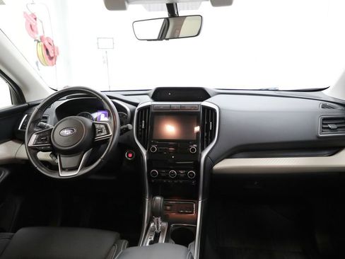 Used 2022 Subaru Ascent Premium w/ Convenience Package image 2