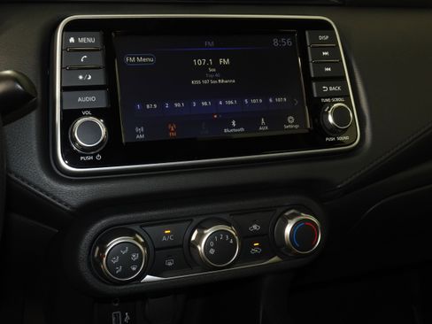 New 2025 Nissan Versa S w/ Trunk Package image 22