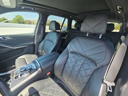 Used 2024 BMW X5 xDrive50e AWD/4WD image 21