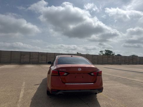 Certified 2022 Nissan Altima 2.5 SR FWD image 20