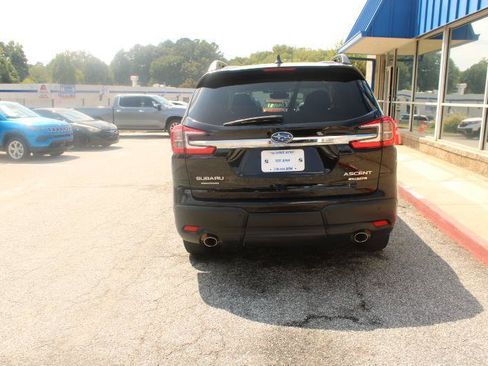 Used 2023 Subaru Ascent Limited AWD/4WD image 5