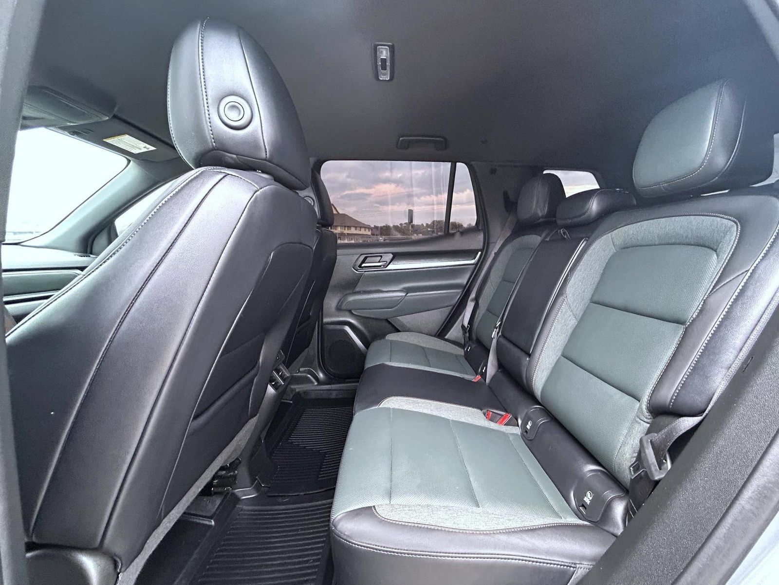 Certified 2026 GMC Terrain AT4 w/ Convenience Package III AWD/4WD image 21
