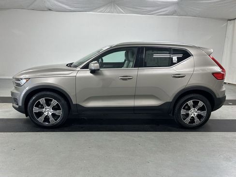 Used 2021 Volvo XC40 T5 Inscription w/ Advanced Package image 7