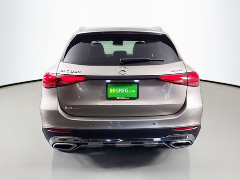 Used 2024 Mercedes-Benz GLC 300 4MATIC image 8