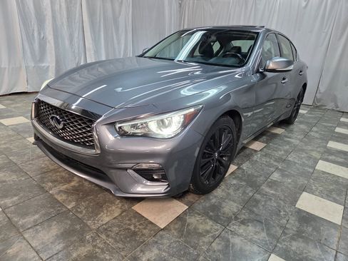 Used 2019 INFINITI Q50 Luxe w/ Essential Package (3.0T Luxe) image 2