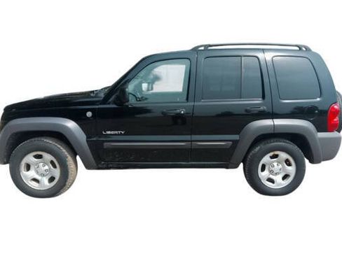 Used 2004 Jeep Liberty Sport w/ PWR Convenience Group AWD/4WD image 2