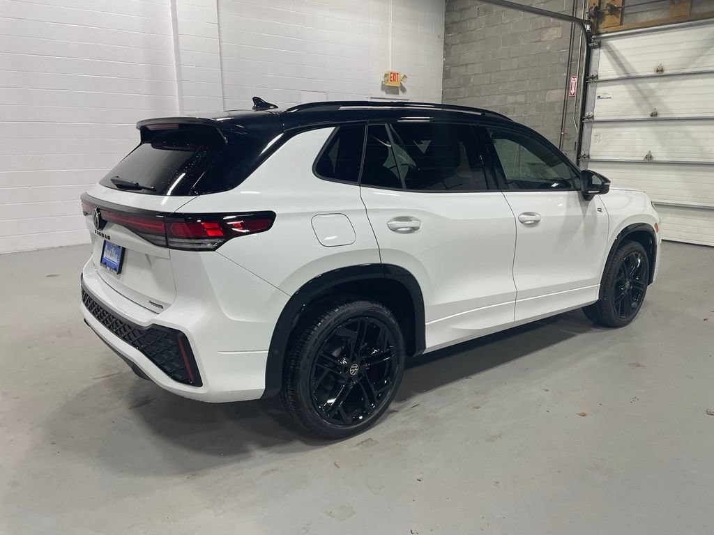 New 2026 Volkswagen Tiguan SE R-Line AWD/4WD image 5