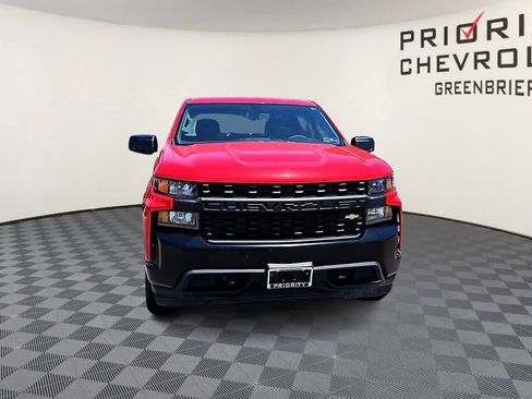 Used 2022 Chevrolet Silverado 1500 W/T w/ WT Value Package AWD/4WD image 3