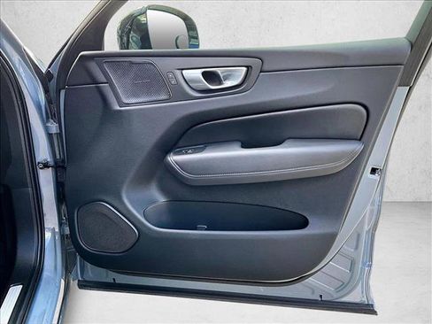 Used 2024 Volvo XC60 B5 Plus w/ Protection Package Premier image 19